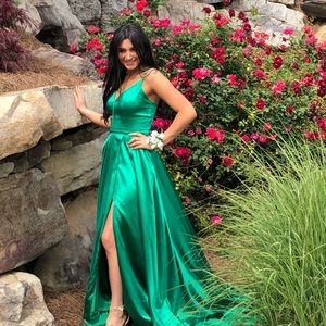 Emerald Sherri Hill